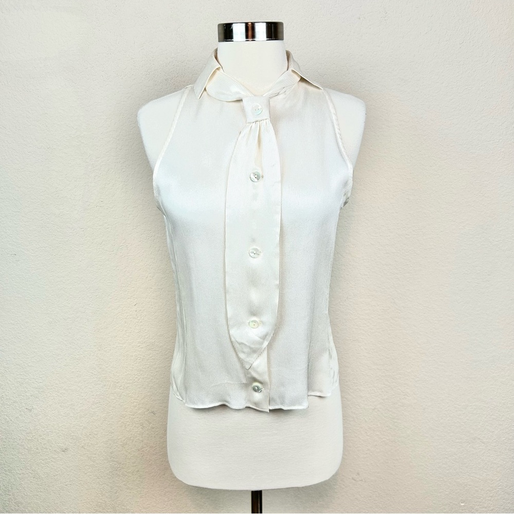 Bagutta Le Camicie Cream Collared Pinstripe Sleeveless Silk Blouse